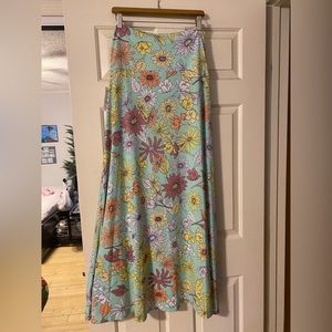 NWT LuLaRoe Large Maxi Skirt, flora pattern